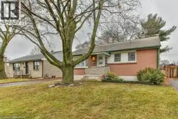22 TWEEDSMUIR Avenue, London, Ontario N5W1K5, 3 Bedrooms Bedrooms, ,1 BathroomBathrooms,All Houses,For Rent,TWEEDSMUIR,40715609