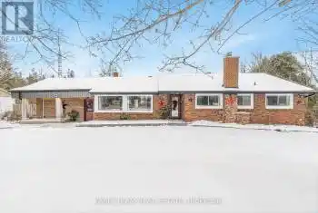 2447 Ridge Road, Oro-Medonte (Shanty Bay), Ontario L0L2L0, 4 Bedrooms Bedrooms, ,2 BathroomsBathrooms,All Houses,For Sale,Ridge,S11992078