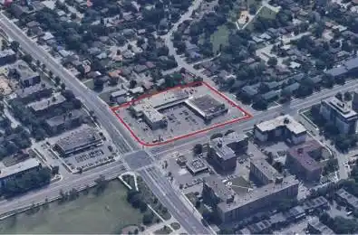 4905 Bathurst Street Unit# 209A Toronto C07 Ontario M2R 1X8