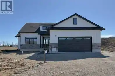 10 LOIS Court Lambton Shores (Grand Bend) Ontario N0M1T0