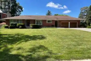 39 Lisgar Avenue, Tillsonburg, Ontario N4G3K5, 3 Bedrooms Bedrooms, ,2 BathroomsBathrooms,All Houses,For Sale,Lisgar,X12074687