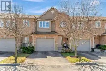 163 Livingston Avenue Unit# 40, Grimsby (541 - Grimsby West), Ontario L3M5S8, 3 Bedrooms Bedrooms, ,2 BathroomsBathrooms,All Houses,For Sale,Livingston,X12074526