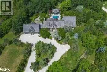 828327 GREY ROAD 40, Blue Mountains, Ontario N0H1J0, 5 Bedrooms Bedrooms, ,5 BathroomsBathrooms,All Houses,For Sale,GREY ROAD 40,X10893905
