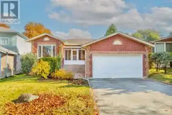 17 Mayfair Drive, Barrie (Ardagh), Ontario L4N6Y7, 5 Bedrooms Bedrooms, ,2 BathroomsBathrooms,All Houses,For Sale,Mayfair,S11989772
