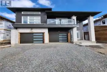55 Hildred Street, Welland (773 - Lincoln/Crowland), Ontario L3B0K1, 4 Bedrooms Bedrooms, ,3 BathroomsBathrooms,All Houses,For Rent,Hildred,X12074677