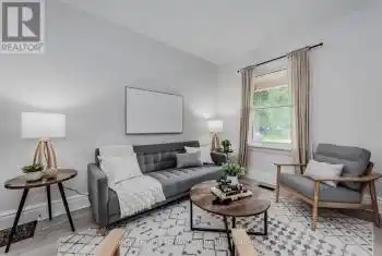 108 Harris Street, Guelph (St. Patrick's Ward), Ontario N1E5T1, 2 Bedrooms Bedrooms, ,1 BathroomBathrooms,All Houses,For Sale,Harris,X12074782