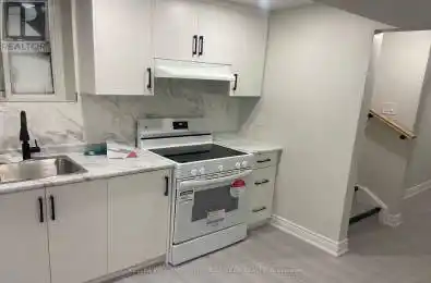 17 Hager Creek Terrace Hamilton (Waterdown) Ontario L8B1Z3
