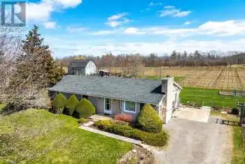 3989 Quarry Road, Lincoln (982 - Beamsville), Ontario L3T1X4, 3 Bedrooms Bedrooms, ,2 BathroomsBathrooms,All Houses,For Sale,Quarry,X12074920