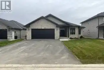 6 Vaughn Court, Belleville (Thurlow Ward), Ontario K8N0R7, 5 Bedrooms Bedrooms, ,3 BathroomsBathrooms,All Houses,For Sale,Vaughn,X10432873