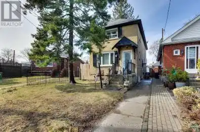 4 Bryant Avenue Toronto (Crescent Town) Ontario M4C5G8