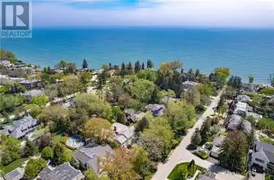 41 CHARTWELL Road Oakville Ontario L6J3Z3