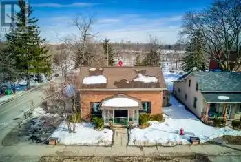 317 Queen Street, Mississauga (Streetsville), Ontario L5M1M3, 4 Bedrooms Bedrooms, ,2 BathroomsBathrooms,All Houses,For Sale,Queen,W12030831
