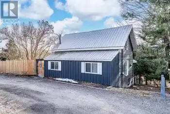 9866 County Road 93, Midland, Ontario L0K2E1, 2 Bedrooms Bedrooms, ,2 BathroomsBathrooms,All Houses,For Sale,County Road 93,S12075268
