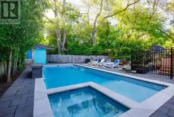 32 Cedarcrest Drive, Toronto (Kingsway South), Ontario M9A2V6, 4 Bedrooms Bedrooms, ,2 BathroomsBathrooms,All Houses,For Sale,Cedarcrest,W11992797