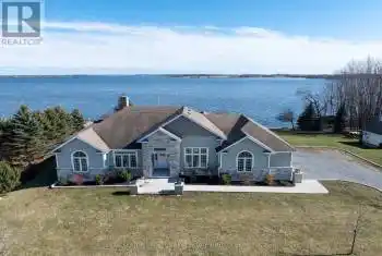 255 Good Friend Drive, Frontenac Islands (04 - The Islands), Ontario K7G2V6, 3 Bedrooms Bedrooms, ,3 BathroomsBathrooms,All Houses,For Sale,Good Friend,X12075520