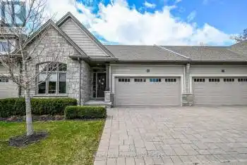 11 LENA COMMON, St. Catharines (437 - Lakeshore), Ontario L2N2T3, 2 Bedrooms Bedrooms, ,3 BathroomsBathrooms,Commercial,For Sale,LENA COMMON,X12075236