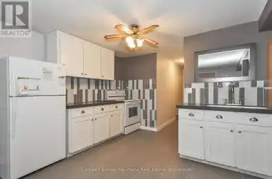 723 Scottsdale Drive Guelph (Kortright West) Ontario N1G3P3