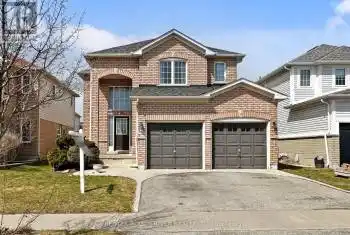 112 Scottsdale Drive, Clarington (Bowmanville), Ontario L1C5G5, 6 Bedrooms Bedrooms, ,4 BathroomsBathrooms,All Houses,For Sale,Scottsdale,E12075426