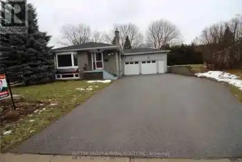63 Aurora Heights Drive Unit# Main Floor, Aurora (Aurora Heights), Ontario L4G2W6, 3 Bedrooms Bedrooms, ,1 BathroomBathrooms,All Houses,For Rent,Aurora Heights,N12075392