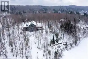 84 SWALLOWDALE Road, Huntsville, Ontario P1H0A5, 6 Bedrooms Bedrooms, ,7 BathroomsBathrooms,All Houses,For Sale,SWALLOWDALE,40714920
