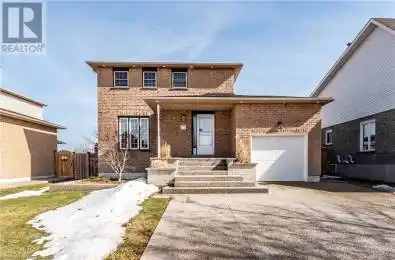 27 GRAYROCKS Avenue Hamilton Ontario L8W3R9