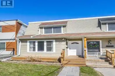 22 Queensdale Avenue Toronto (Danforth Village-East York) Ontario M4J1