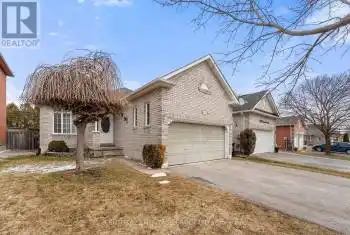 1901 Emerald Court, Innisfil (Alcona), Ontario L9S2A4, 3 Bedrooms Bedrooms, ,4 BathroomsBathrooms,All Houses,For Sale,Emerald,N12075759