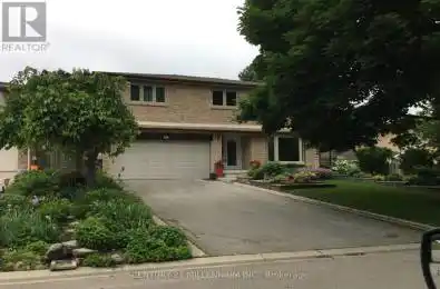4 Marchmount Crescent Brampton (Central Park) Ontario L6S2S9