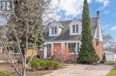 43 Bethnal Avenue Toronto (Stonegate-Queensway) Ontario M8Y1Y8