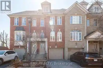 31 Brownstone Lane Toronto (Kingsway South) Ontario M8X2Z6
