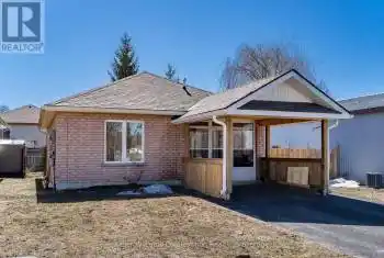 255 Yonge Street, Midland, Ontario L4R2B1, 2 Bedrooms Bedrooms, ,1 BathroomBathrooms,All Houses,For Sale,Yonge,S12076021