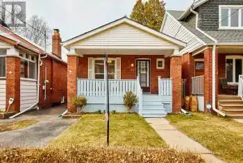 46 Epsom Avenue, Toronto (Woodbine-Lumsden), Ontario M4C2A7, 3 Bedrooms Bedrooms, ,2 BathroomsBathrooms,All Houses,For Sale,Epsom,E12074002