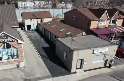 33 South Station Street Toronto W04 Ontario M9N 2B2