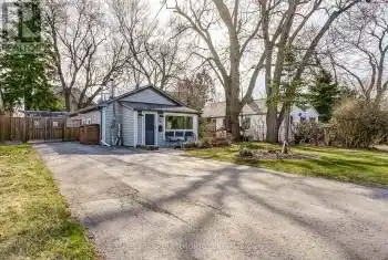 741 Marksbury Road, Pickering (West Shore), Ontario L1W2T5, 2 Bedrooms Bedrooms, ,1 BathroomBathrooms,All Houses,For Sale,Marksbury,E12075472