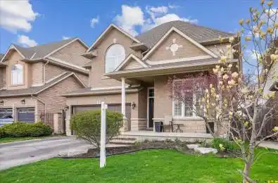 7 Bocelli Crescent Hamilton Ontario L0P 1P0