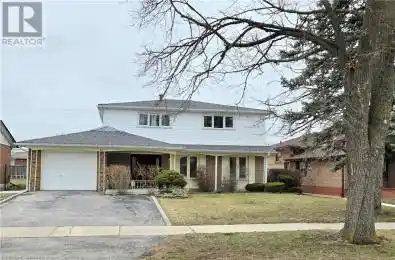 31 TINTON Crescent Toronto Ontario M9V2H9