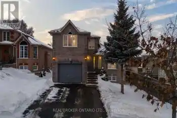 31 Bell Street, Barrie (Ardagh), Ontario L4N0J2, 2 Bedrooms Bedrooms, ,2 BathroomsBathrooms,All Houses,For Sale,Bell,S11985356