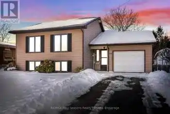 46 East Street, Collingwood, Ontario L9Y3W6, 4 Bedrooms Bedrooms, ,2 BathroomsBathrooms,All Houses,For Sale,East,S12076194