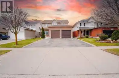 76 COUNTRY CLUB Drive Cambridge Ontario N1T1Z8
