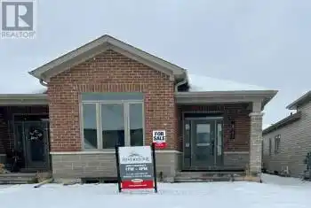43 Athabaska Drive, Belleville, Ontario K8N0T1, 2 Bedrooms Bedrooms, ,2 BathroomsBathrooms,All Houses,For Sale,Athabaska,X11955627