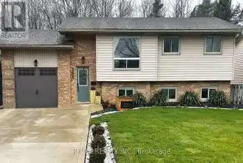 225 Munroe Street, West Elgin (West Lorne), Ontario N0L2P0, 4 Bedrooms Bedrooms, ,2 BathroomsBathrooms,All Houses,For Sale,Munroe,X12076700