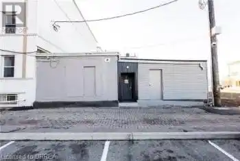 72 COLBORNE Street Unit# REAR, Brantford, Ontario N3T2G2, ,Condo,For Rent,COLBORNE,40715878