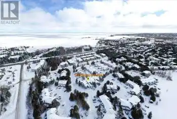 152 Fairway Crescent Unit# 19, Collingwood, Ontario L9Y5B4, 2 Bedrooms Bedrooms, ,2 BathroomsBathrooms,Condo,For Sale,Fairway,S11996963
