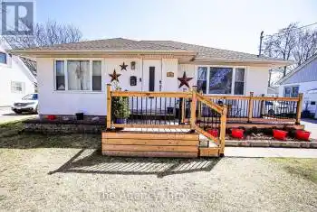 14 Heywood Avenue, St. Catharines (441 - Bunting/Linwell), Ontario L2M2M8, 4 Bedrooms Bedrooms, ,2 BathroomsBathrooms,All Houses,For Sale,Heywood,X12076790