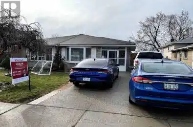 741 Eaglemount Crescent Mississauga (Erindale) Ontario L5C1H2