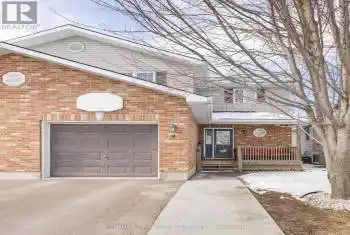 9 Verona Drive, Arnprior, Ontario K7S0C4, 3 Bedrooms Bedrooms, ,3 BathroomsBathrooms,All Houses,For Sale,Verona,X12076749