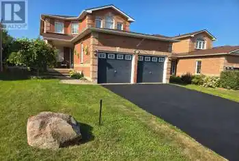 149 Cunningham Drive, Barrie (Ardagh), Ontario L4N5R3, 4 Bedrooms Bedrooms, ,3 BathroomsBathrooms,All Houses,For Sale,Cunningham,S12076925