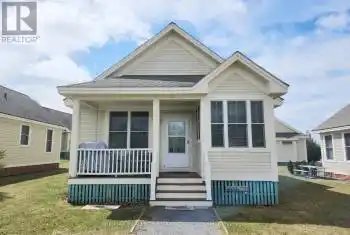 18 Meadow View Lane, Prince Edward County (Athol), Ontario K0K1P0, 2 Bedrooms Bedrooms, ,2 BathroomsBathrooms,Commercial,For Sale,Meadow View,X12076163