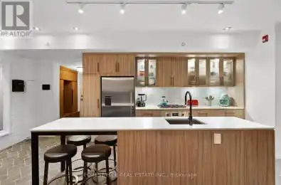 50 Bartlett Avenue Unit# Th16 Toronto (Dovercourt-Wallace Emerson-Junc