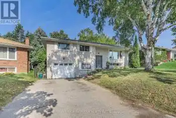 12 Roslyn Road, Barrie (Wellington), Ontario L4M2X6, 5 Bedrooms Bedrooms, ,2 BathroomsBathrooms,All Houses,For Sale,Roslyn,S12077226